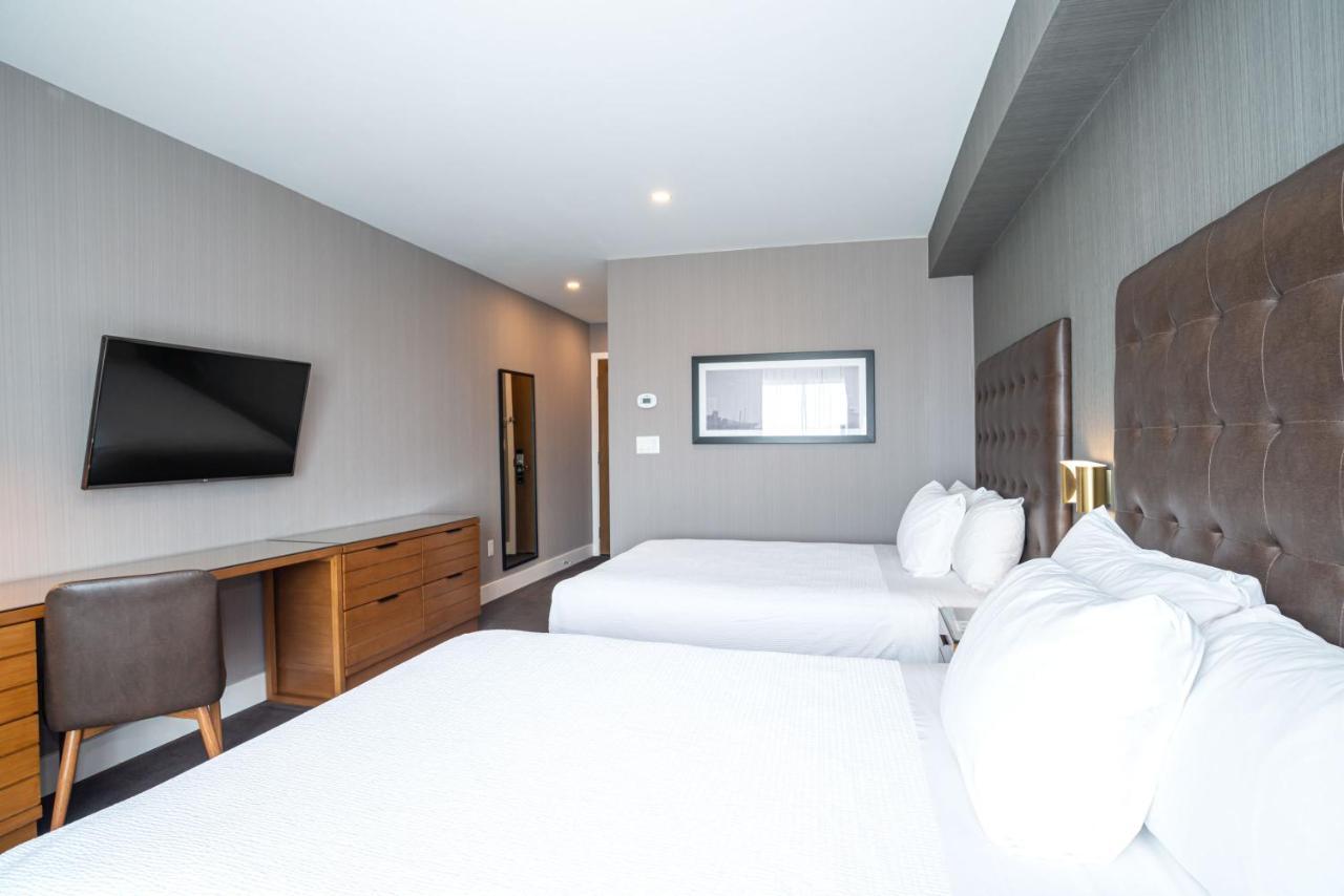 Sandman Hotel Hamilton